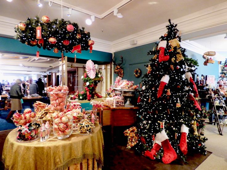 Indoor Christmas decorations