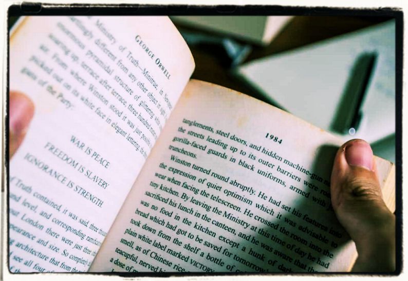 George Orwell on writing books